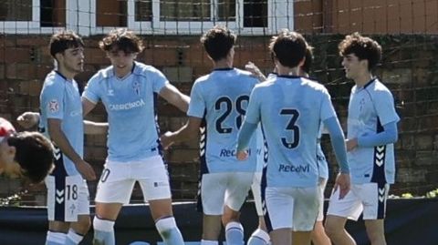 Los jugadores del Celta Juvenil A, celebrando un gol en un partido de la presente temporada.