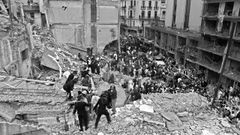 El atentado contra el centro judío AMIA en 1994 dejó 85 muertos y 300 heridos
