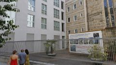 Edificio al lado de los franciscanos, a�n sin licencia municipal.