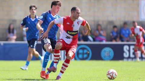 Maceira fue el autor del primer gol del Arousa en Amorebieta