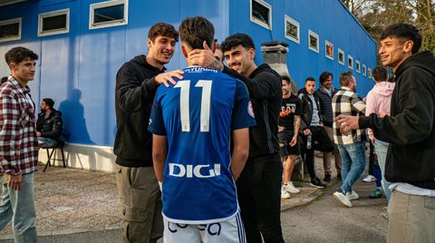 Vctor Blanco, Daro Hidalgo, Enol y Omar Falah felicitan a Pelayo Garca