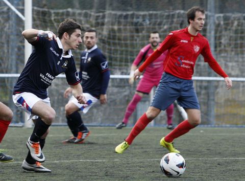 Moski, a la izquierda, y Manu, a la derecha, en el derbi entre el Chantada y el Lemos. 