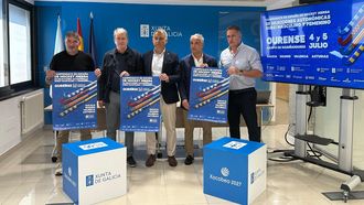 An�bal Pereira, concejal de Deportes del Concello de Ourense; Manuel Pardo, delegado territorial de la Xunta en Ourense; Roberto Baratta, presidente de la Federaci�n Galega de Hockey; Roberto Garc�a, secretario xeral para o Deporte de la Xunta; y Manuel P�rez, jefe del servizo de Deportes de la Xunta, en la presentaci�n del primer Campeonato de Espa�a de hockey hierba de selecciones auton�micas sub-21