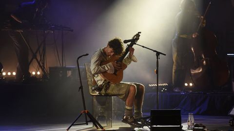 lvaro Lafuente Calvo, conocido como Guitarricadelafuente, en el festival Pirineos Sur, en la localidad oscense de Lanuza.