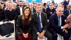 El lder del PP, Alberto Nez Feijoo, y la presidenta de Cantabria, Mara Jos Senz de Buruaga, ayer en Santander.