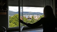 En la zona de Cab�o se vende por 250.000 euros este chal� que, en realidad, son dos viviendas independientes y dispone de una parcela segregable para otra casa. La propiedad es una buena opci�n de compra para aquellos que quieran invertir y destinarla a alquiler vacacional.