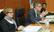 La edila Bel�n Lendoiro y el alcalde, Evencio Ferrero, durante el pleno celebrado el lunes. 