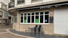 Los establecimientos hosteleros cerraron ayer en protesta por la situaci�n irregular de las terrazas