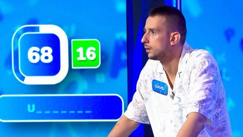 Uno de los concursantes en la prueba final �AlaZ� de �Pasapalabra�