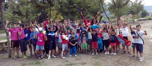 O nenos que participaron no Diverver�n 2015 do concello de Rois no mes de xullo. 