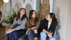 Renata Lema, Patricia y Sandra Li�ares cierran un cap�tulo en Vainilla y Chocolate para desarrollar sus otros proyectos empresariales. Hasta final de mes ofrecer�n en la tienda de Bertamir�ns descuentos especiales (en moda de calle, con el 30 % de rebaja o m�s) y �precios especial�simos� en moda de fiesta y novia de primeras marcas�.