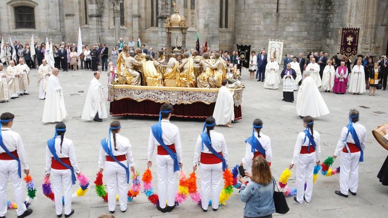 Imagen de archivo de la procesin tras la Ofrenda do Antigo Reino de Galicia