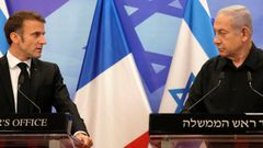 El presidente francs, Emmanuel Macron, con el primer ministro israel, Benjamin Netanyahu, durante una visita a Jerusaln en octubre del 2023