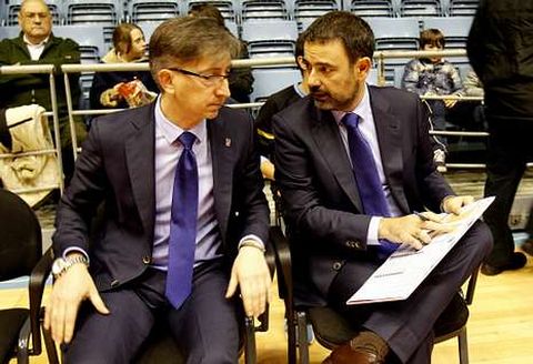 Moncho Fern�ndez y Jos� Antonio Men�ndez en los proleg�menos del partido del s�bado.