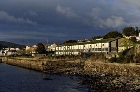 Zona de los antiguos astilleros Sicar, en Brens, donde se pretend�a instalar la f�brica de tubos. 