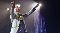 Imagen de Manolo Garc�a, uno de los componentes de El �ltimo de la Fila, en un concierto en A Coru�a