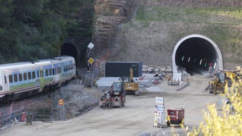 Obras de construcci�n del nuevo t�nel ferroviario de Oural, el pasado mes de junio