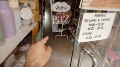 El caco entr� en el comercio de ropa infantil despu�s de romper una puerta de cristal