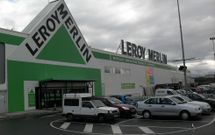 La multinacional francesa cuenta en la actualidad con una tienda gallega en Santiago.