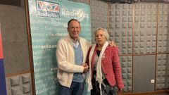 Jes�s Matasanz y Tuca Mart�nez, en las instalaciones de Radio Voz Ferrol. 