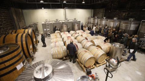 Visita guiada a la zona de elaboraci�n de la bodega de Ribeira Sacra
