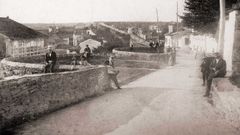 Vista da Muralla de Lugo na zona do Carme hai cen anos