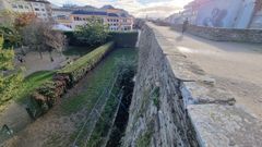 Solar que ser� excavado junto a la Muralla tras aparecer una balsa perpendicular al muro romano