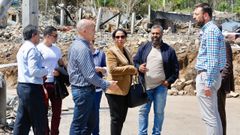 La c�nsul de Marruecos en Bilbao, durante su visita a la zona cero, en el parroquia de Paramos (Tui)