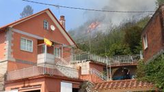 En Tenorio, esta semana, el fuego se aproxim peligrosamente a varias viviendas 