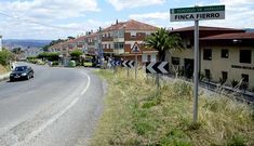 En la Finca Fierro los carteles ya est�n con el nombre de Barbad�s. 