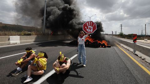 Manifestantes cortaron una carretera