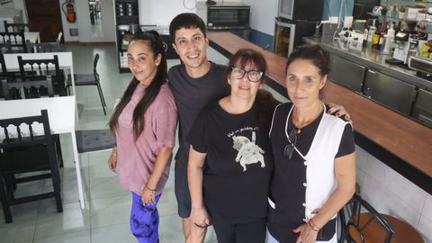 El equipo del Morriña II, con Marcela al frente.