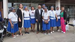 Antonina Semedo, cuarta por la derecha, delante, al lado del presidente de Cabo Verde, Jos� Mar�a Pereira Neves