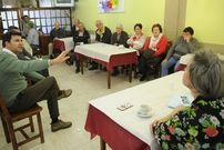Gonz�lez Casares se reuni� con vecinos y propietarios afectados. 