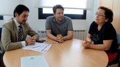 De izquierda a derecha: Mois�s Blanco, Javier Rodr�guez Paradelo y Mar�a del Carmen Rodr�guez, en la reuni�n de esta ma�ana