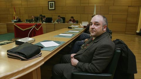 Pedro Luis tom� posesi�n de su acta de concejal en febrero del 2007