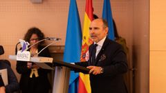 El rector de la Universidad de Ovviedo, Ignacio Villaverde.