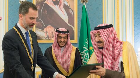 El Rey de Arabia Saud� concede a Felipe VI la m�xima condecoraci�n