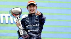 Kimi Antonelli celebra su victoria en Suzuka.