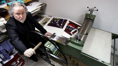 El artista en una imagen en su estudio en el a�o 2009