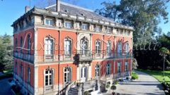 El palacete del siglo XIX que se vende en Somi� por 8,25 milones de euros, en Gij�n.El palacete del siglo XIX que se vende en Somi�