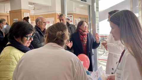 Campa�a divulgativa sobre el buen uso de los antibi�ticos, este martes, en el centro de salud Virxe Peregrina de Pontevedra