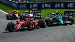Carlos Sainz y Fernando Alonso.Carlos Sainz y Fernando Alonso durante una carrera al sprint de F1