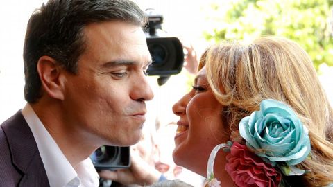 Los socialistas Pedro S�nchez y Susana D�az, en la feria sevillana