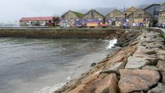 Las naves del muelle de Ojea pertenecen a Costas