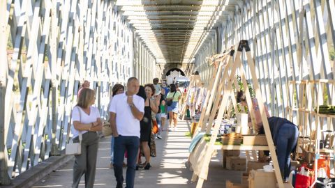 Imagen del 2025 del evento que forma parte del festival Ikfem en el puente internacional que une Tui y Valen&ccedil;a