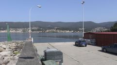 Espacio para pesca con ca�a en el puerto de Campelo