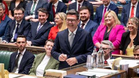 Andy Burnham, durante su toma de posesi�n como diputado en el Parlamento brit�nico