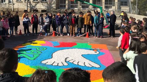 Paz Ourense.Acto por el Da de la Paz en el CPI de Ribadavia