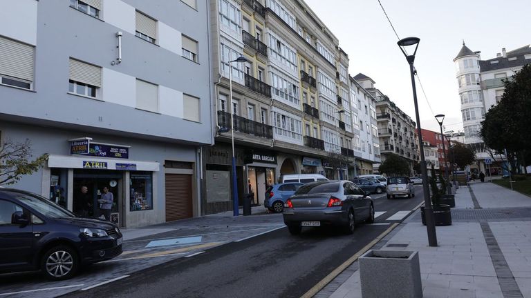 Calle Rosal&iacute;a de Castro en Burela
